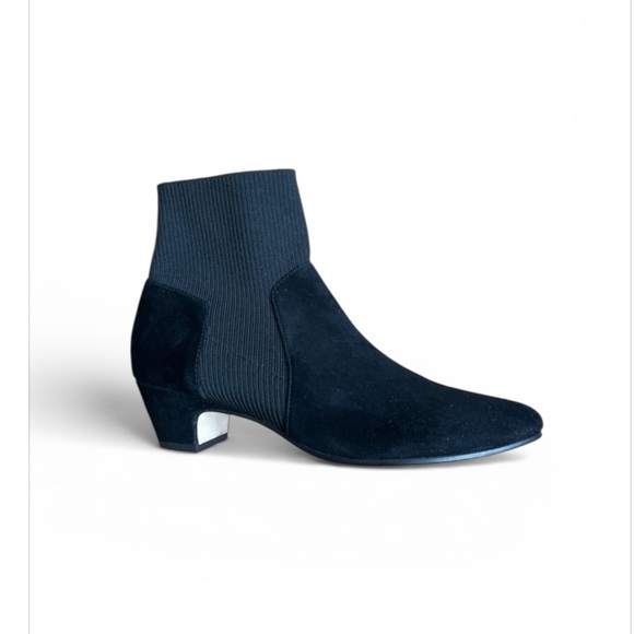 Eileen Fisher Shoes - Eileen Fisher Muzy Pointed Knit Suede Ankle Booties Sz 7.5